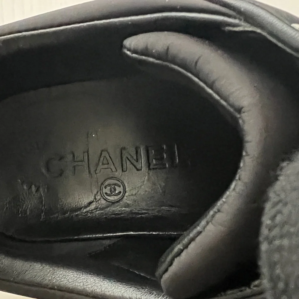 CHANEL 💯% Authentic Black Sneakers - Picture 3 of 5